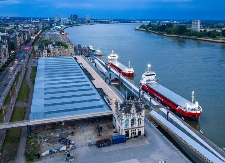 Fast Lines Belgium names two Damen CF 3850 teaser