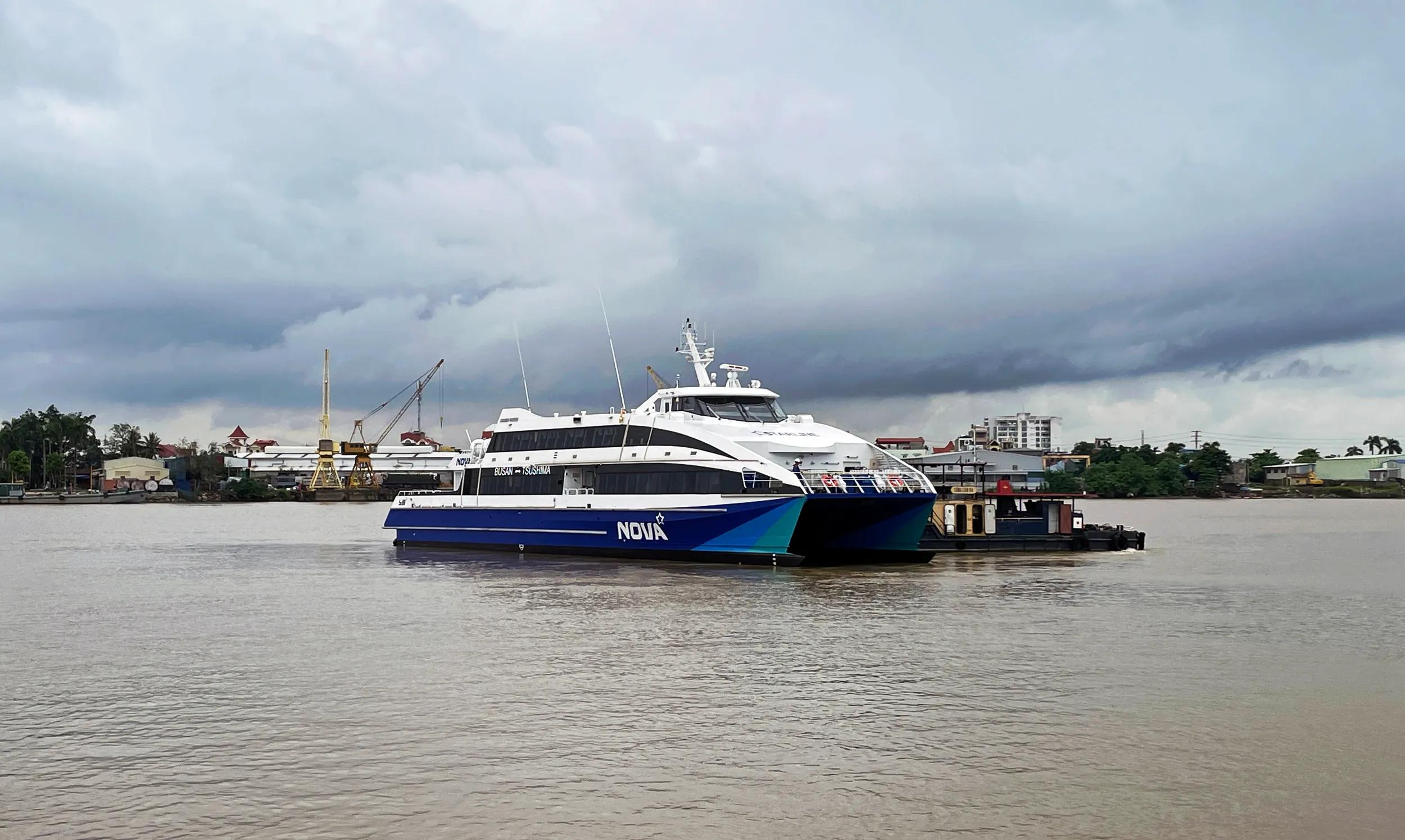 Damen facilitates rapid delivery of FF 4212 to South Korea’s Starline Co top