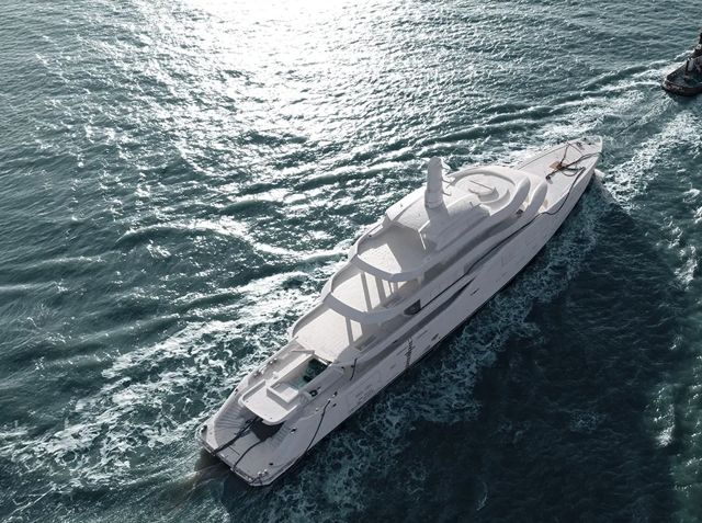 Amels 80 Sold Shortly After Arrival in Vlissingen