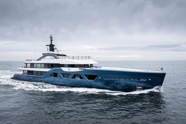 Delivery Sixth Amels 60
