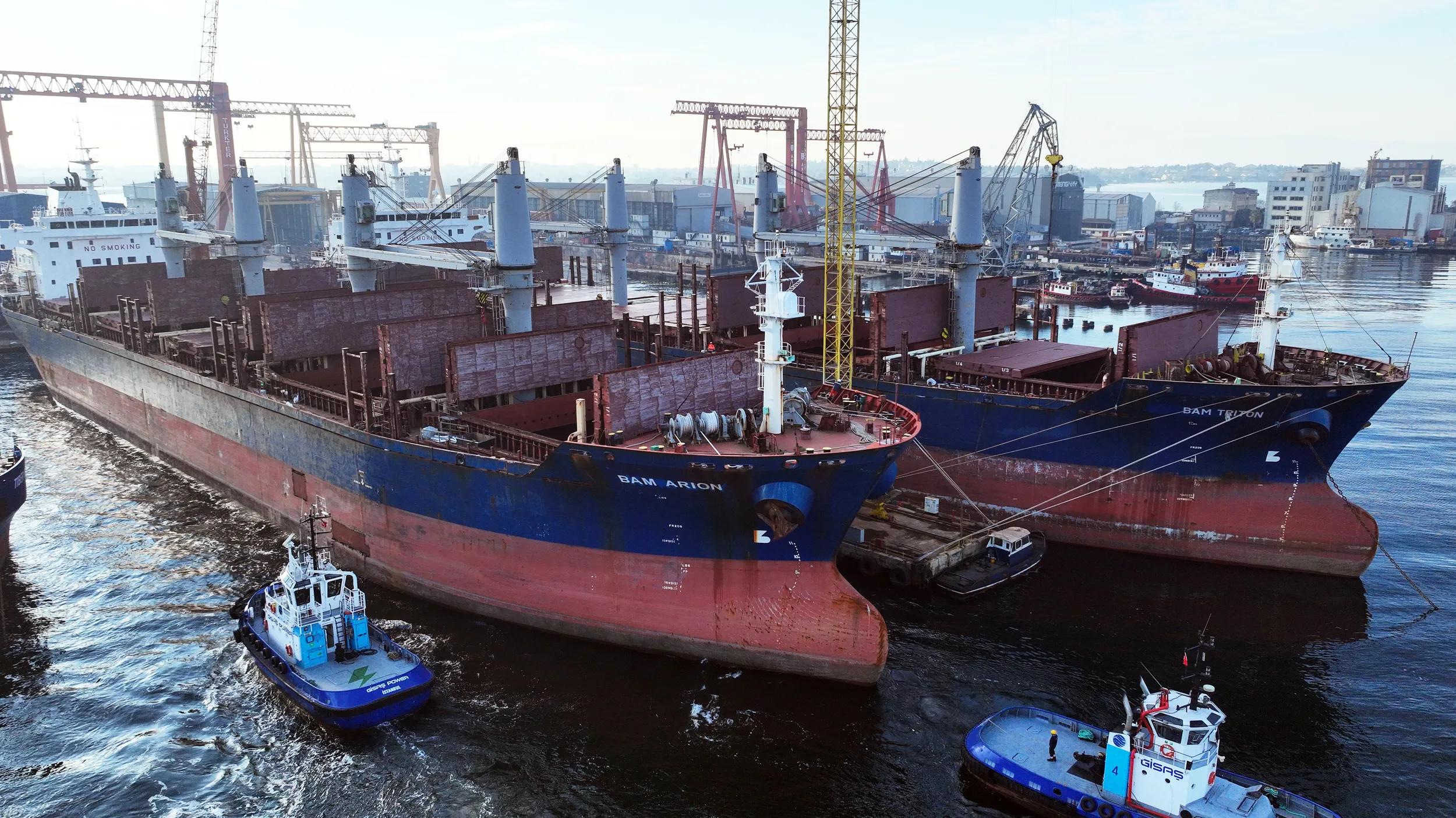 Damen completes green retrofit project for BAM Shipping top