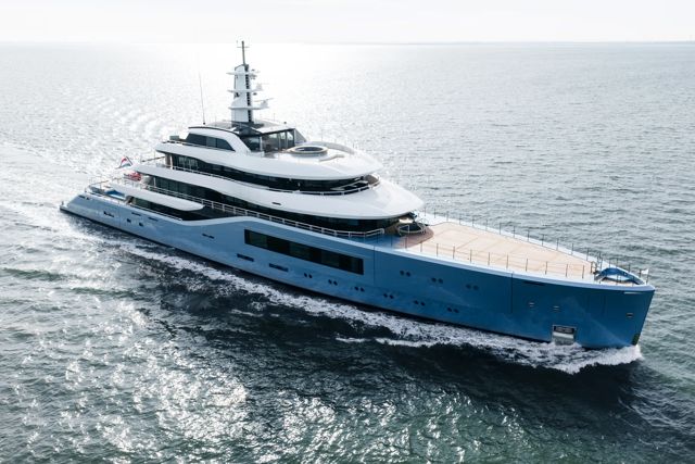 Blue in Context - Latest Amels 80 Begins Sea Trials 