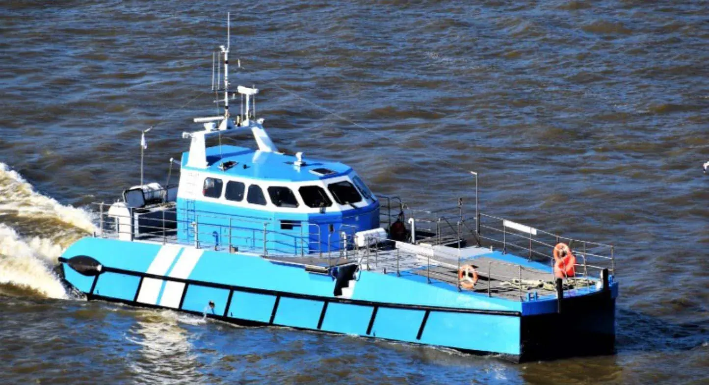 Used crew vessel