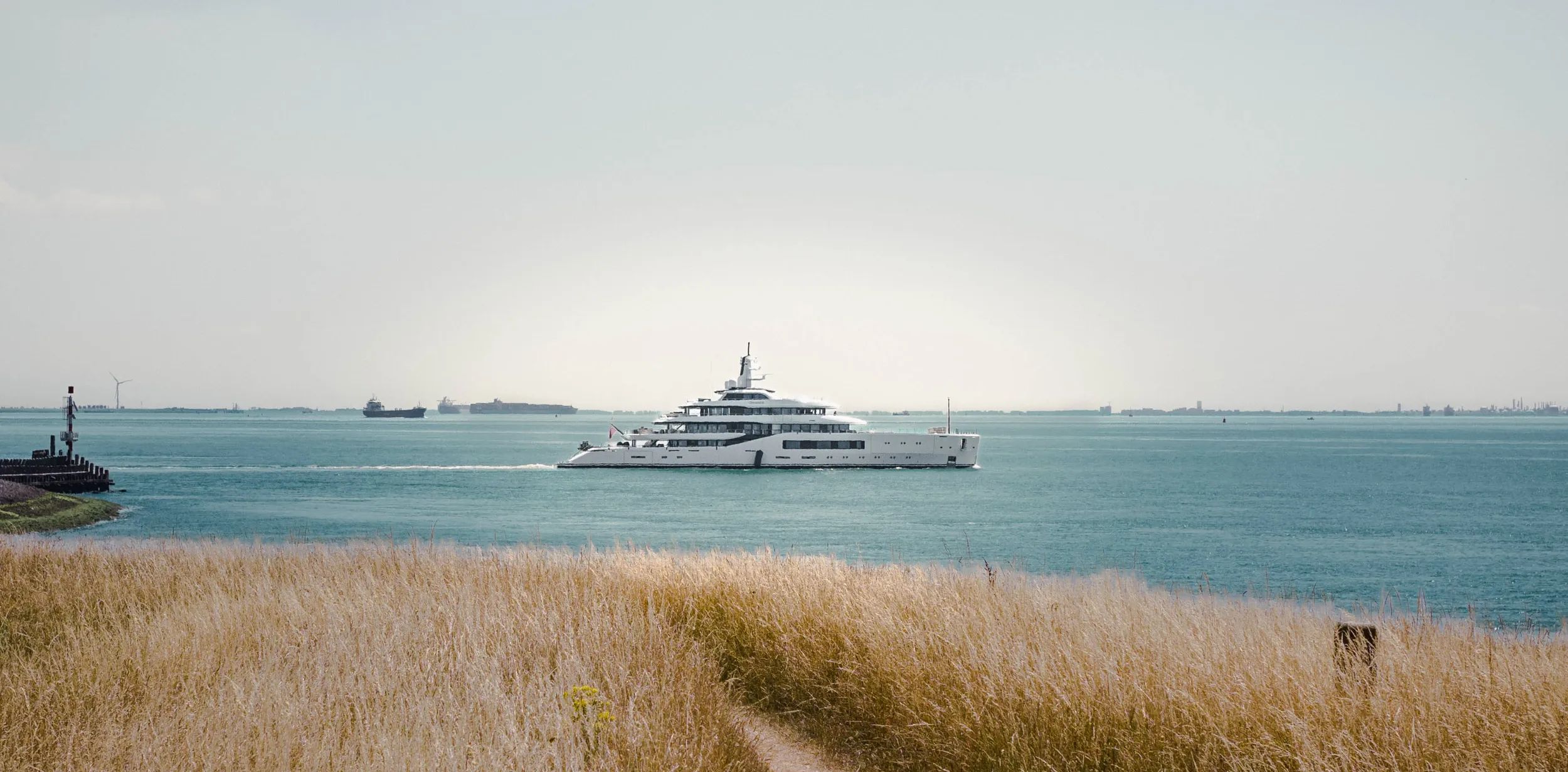 Amels 80 Project Zurich Departs