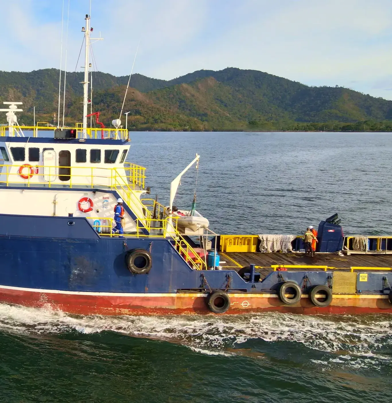 used offshore utility vessel 07839 (3)