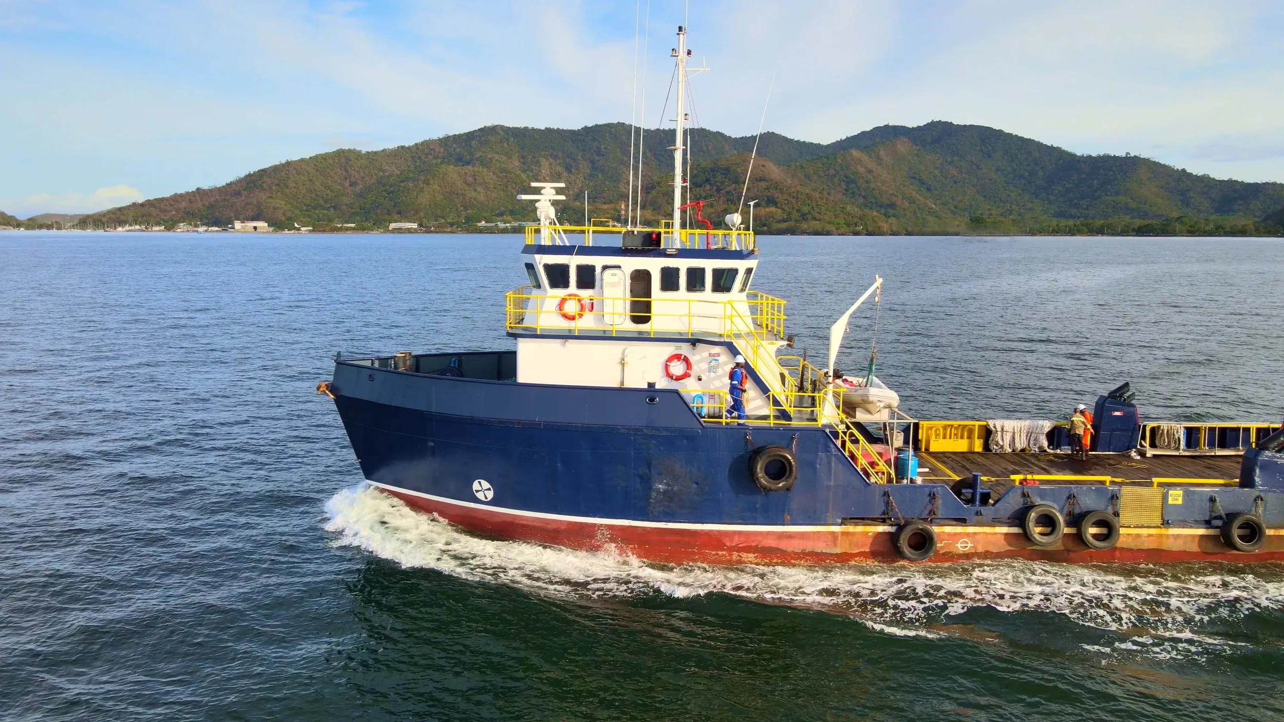 used offshore utility vessel 07839 (3)