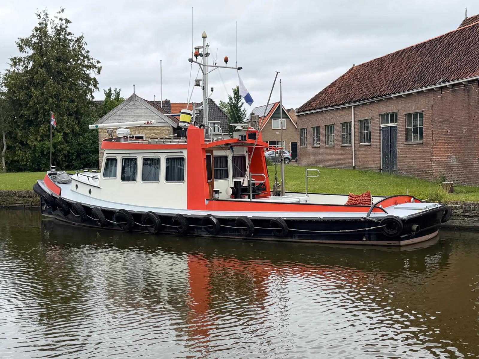 used tugboat 07834 (3)