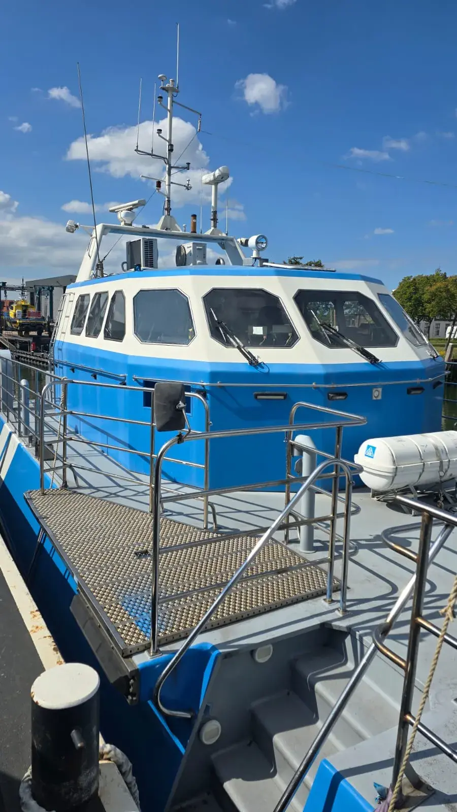 used crewboat / windfarm support vessel (3)