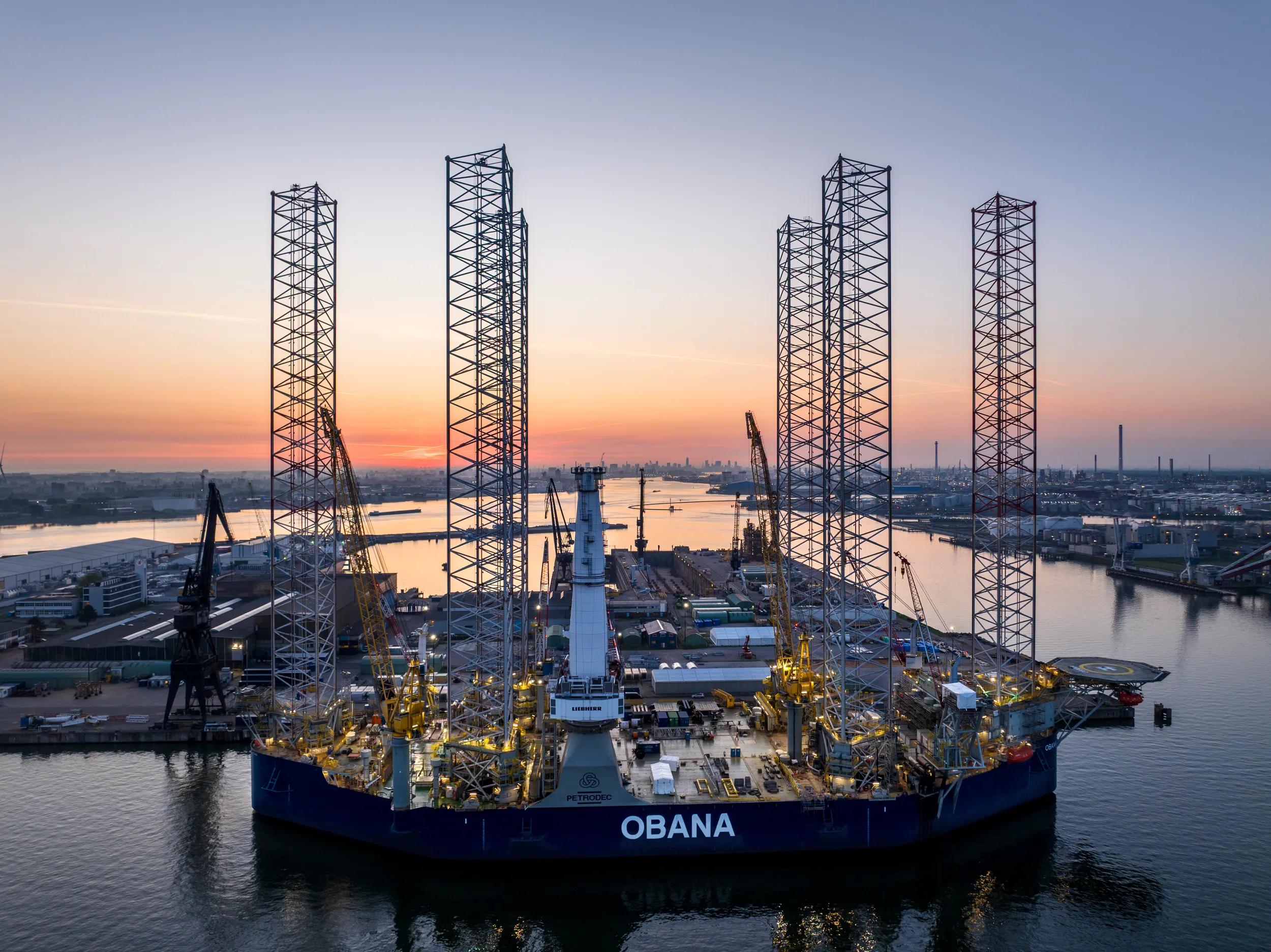 Damen Shiprepair Rotterdam hosts ceremony for Petrodec Obana platform 2