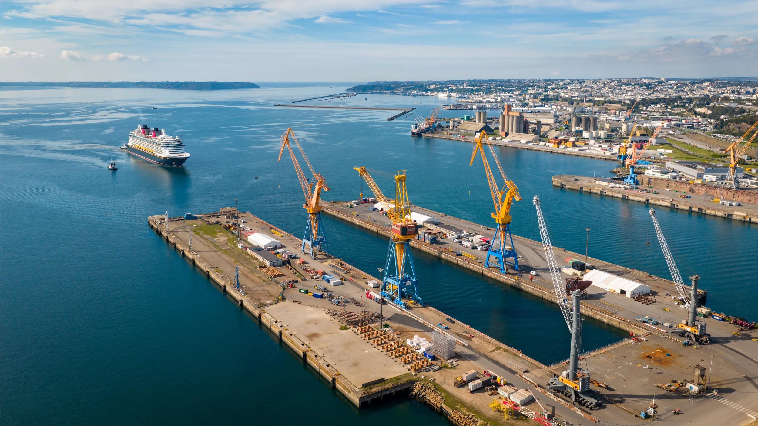Damen Shiprepair Brest achieves milestone in green cruise refits top