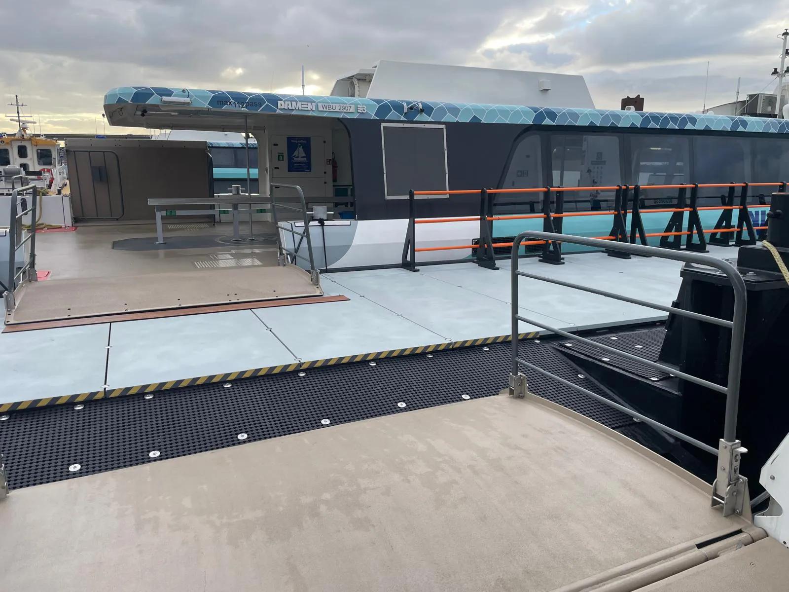 hdpe jetty 3006 07816 (2)