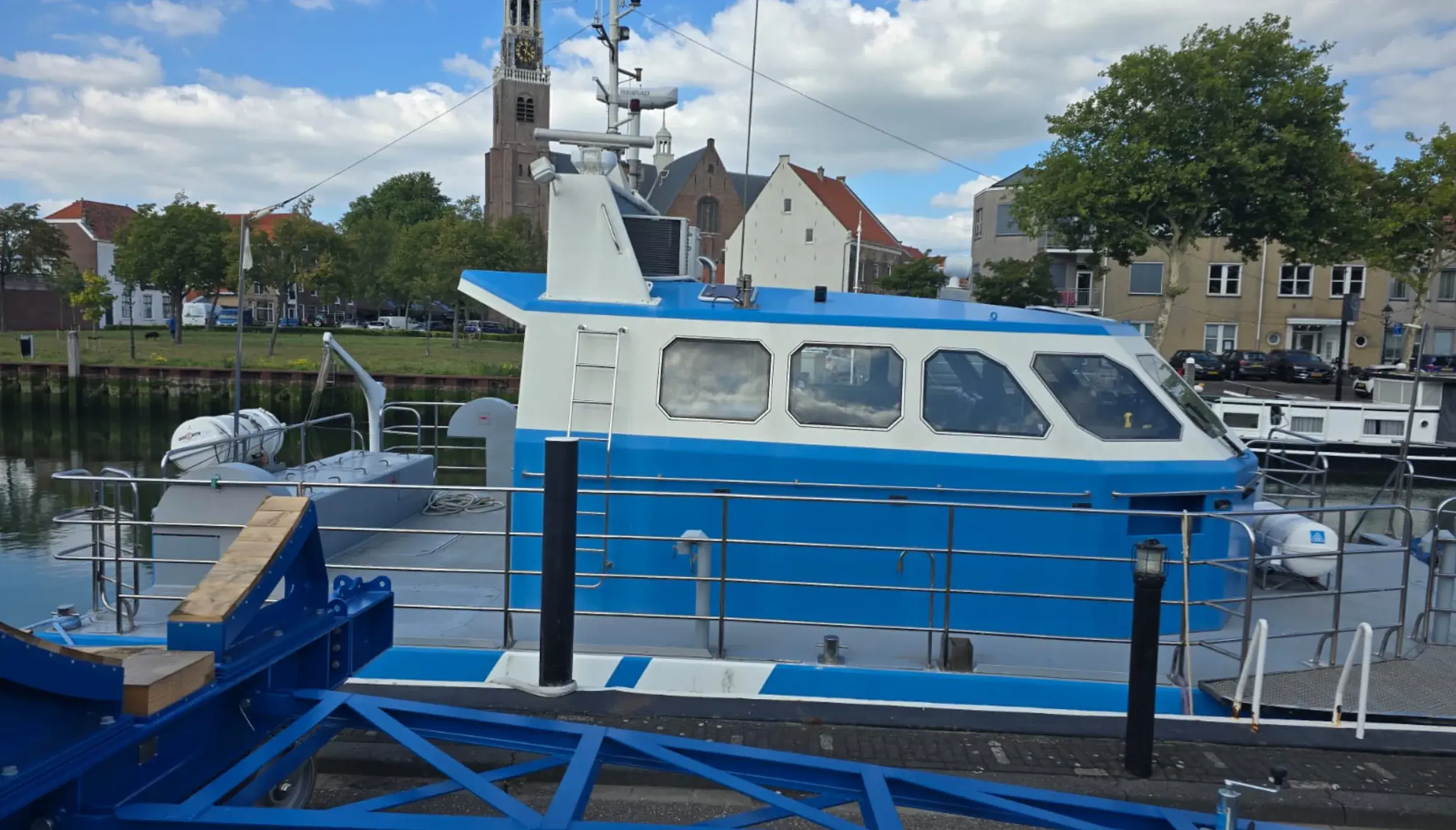 used crewboat / windfarm support vessel (1)
