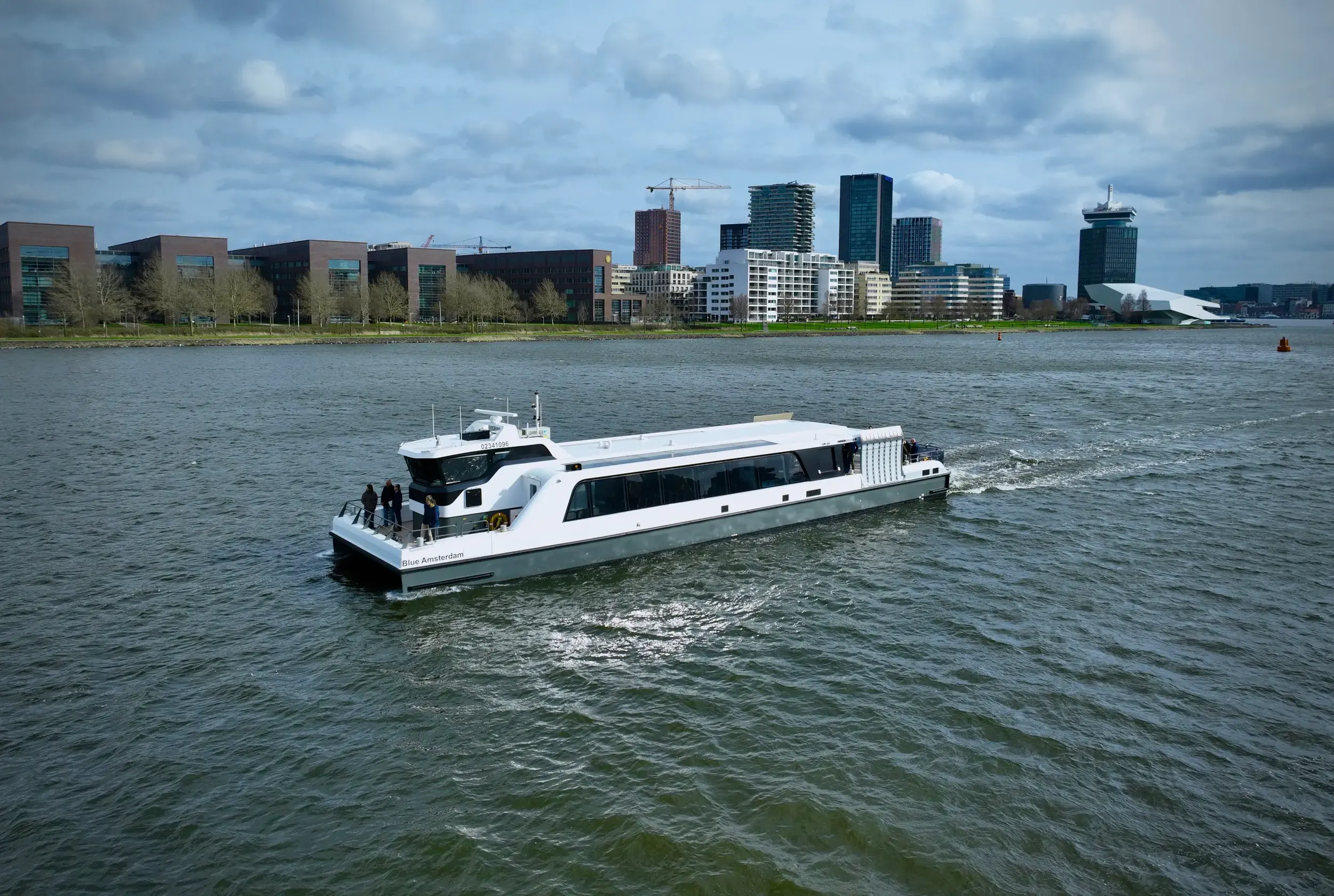 Damen unveils first fully electric ferry Waterbus 2907 Electric top