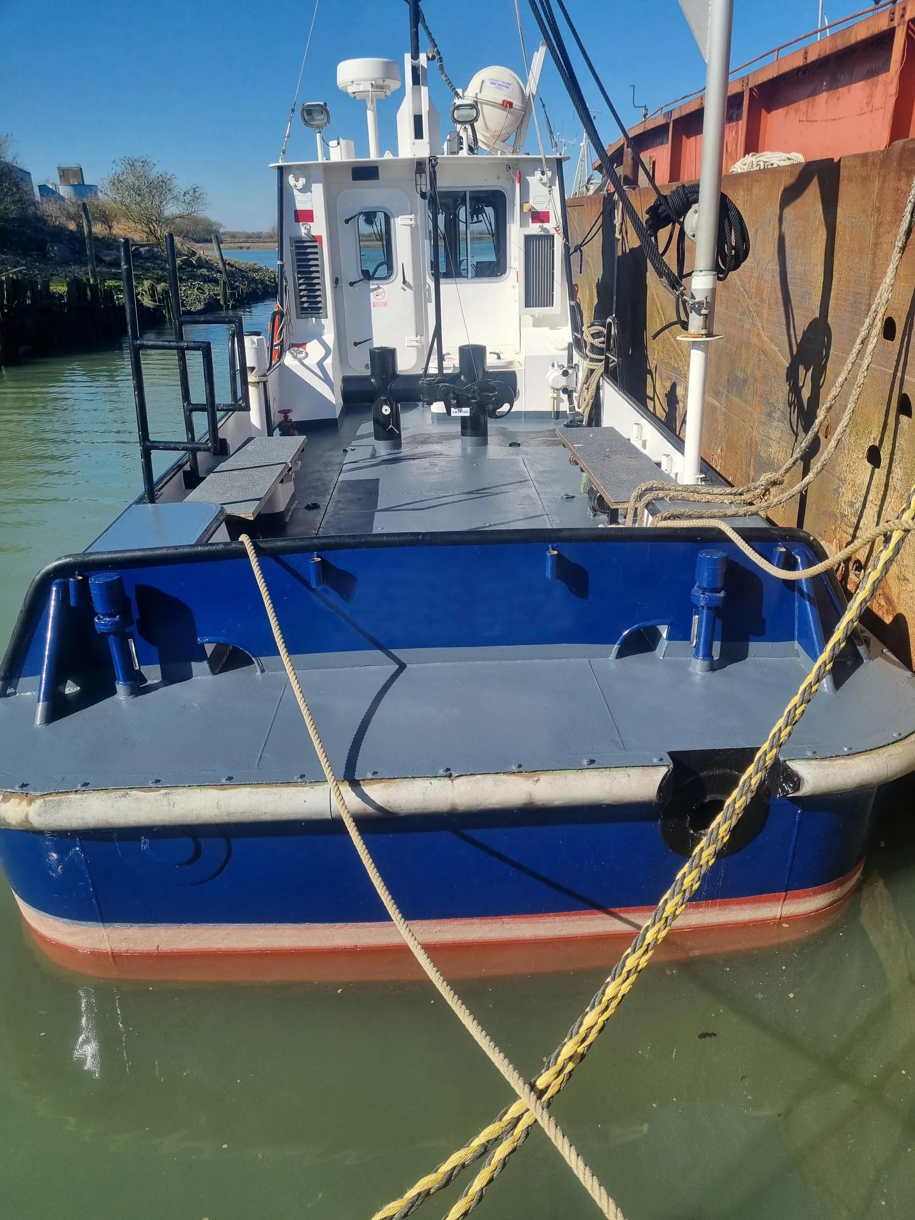 used tug pushy cat 1204 (3)