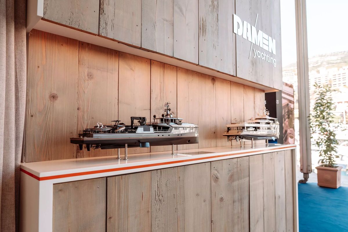 Monaco Yacht Show Damen Yachting stand JS6