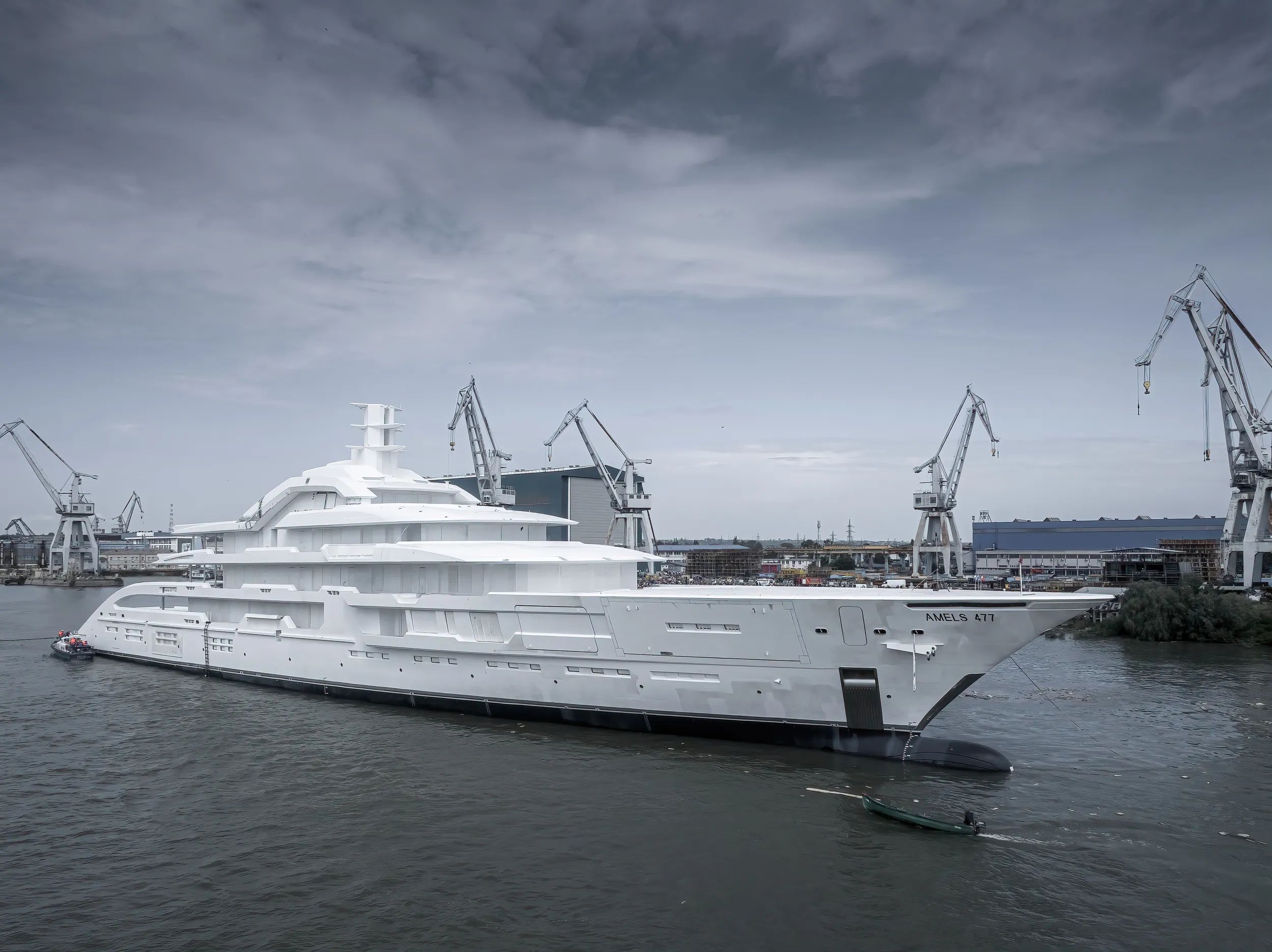 Amels 120 Full Custom arrives in Vlissingen