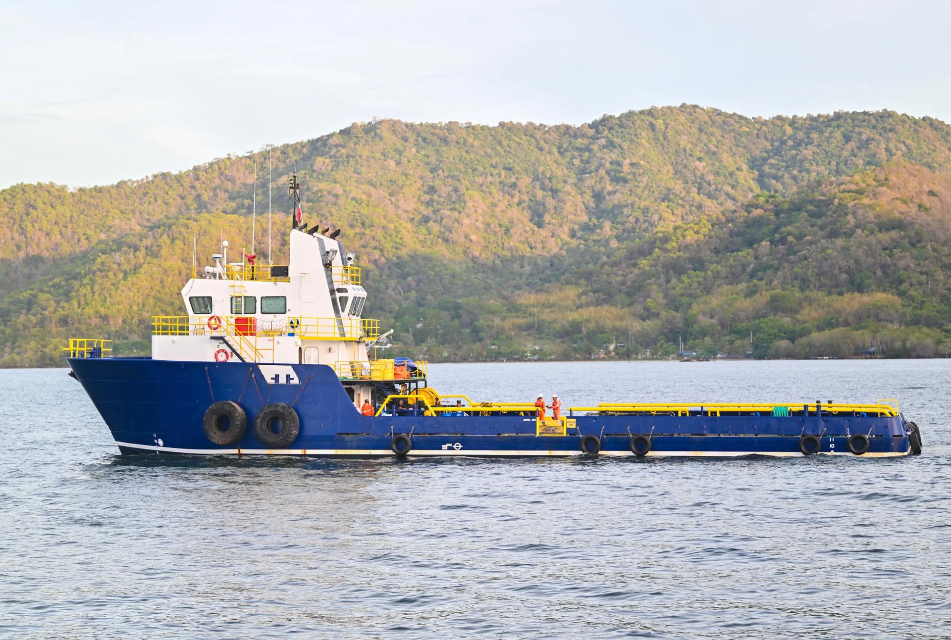 used supply vessel 07840 (1)