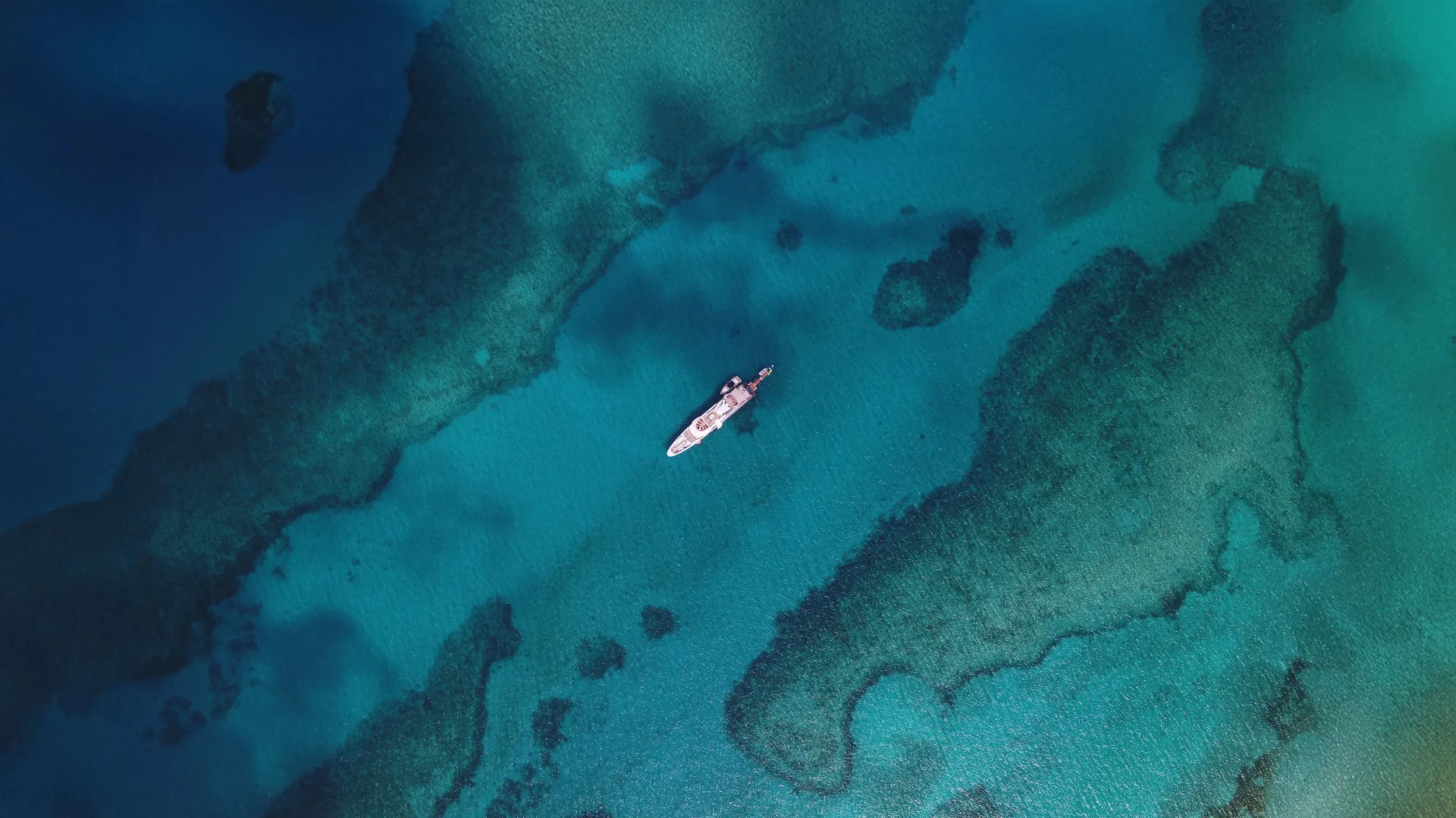 Yacht in Ocean top view