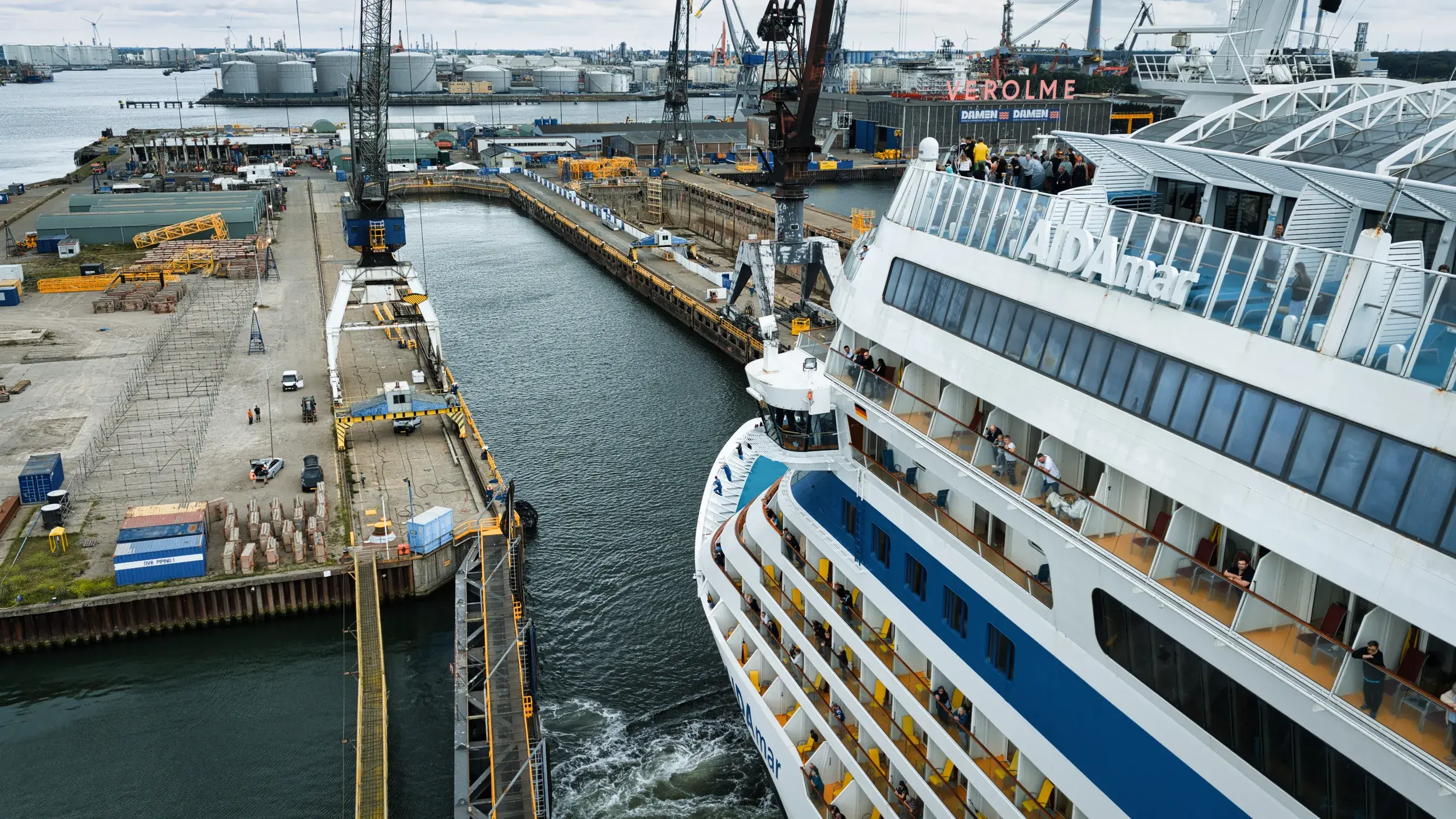 Damen welcomed AIDAmar to drydock 1