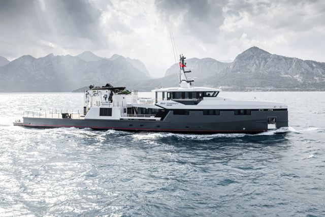 Delivery of the YS 53 BAD COMPANY SUPPORT 175 