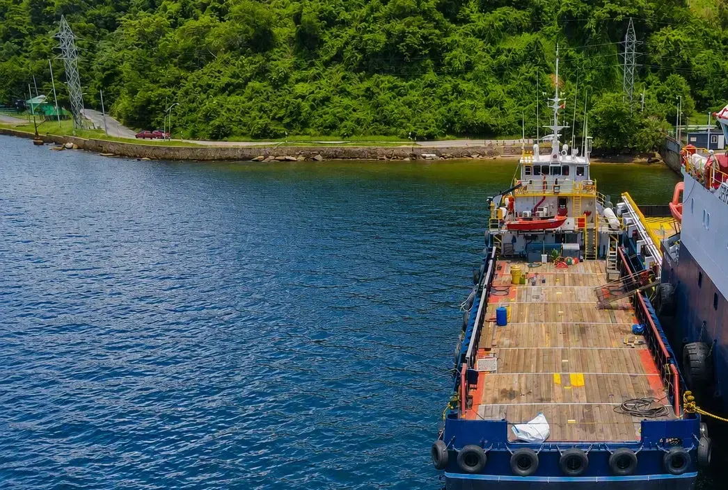 used supply vessel 07841 (1)