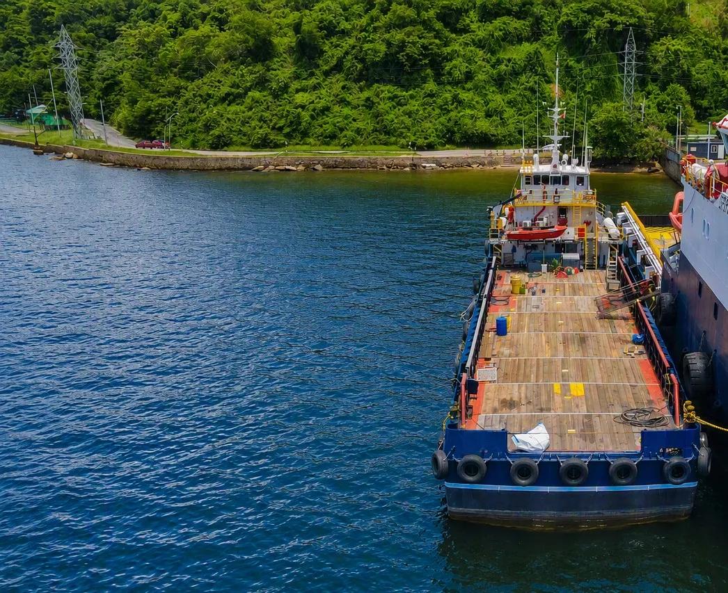used supply vessel 07841 (1)