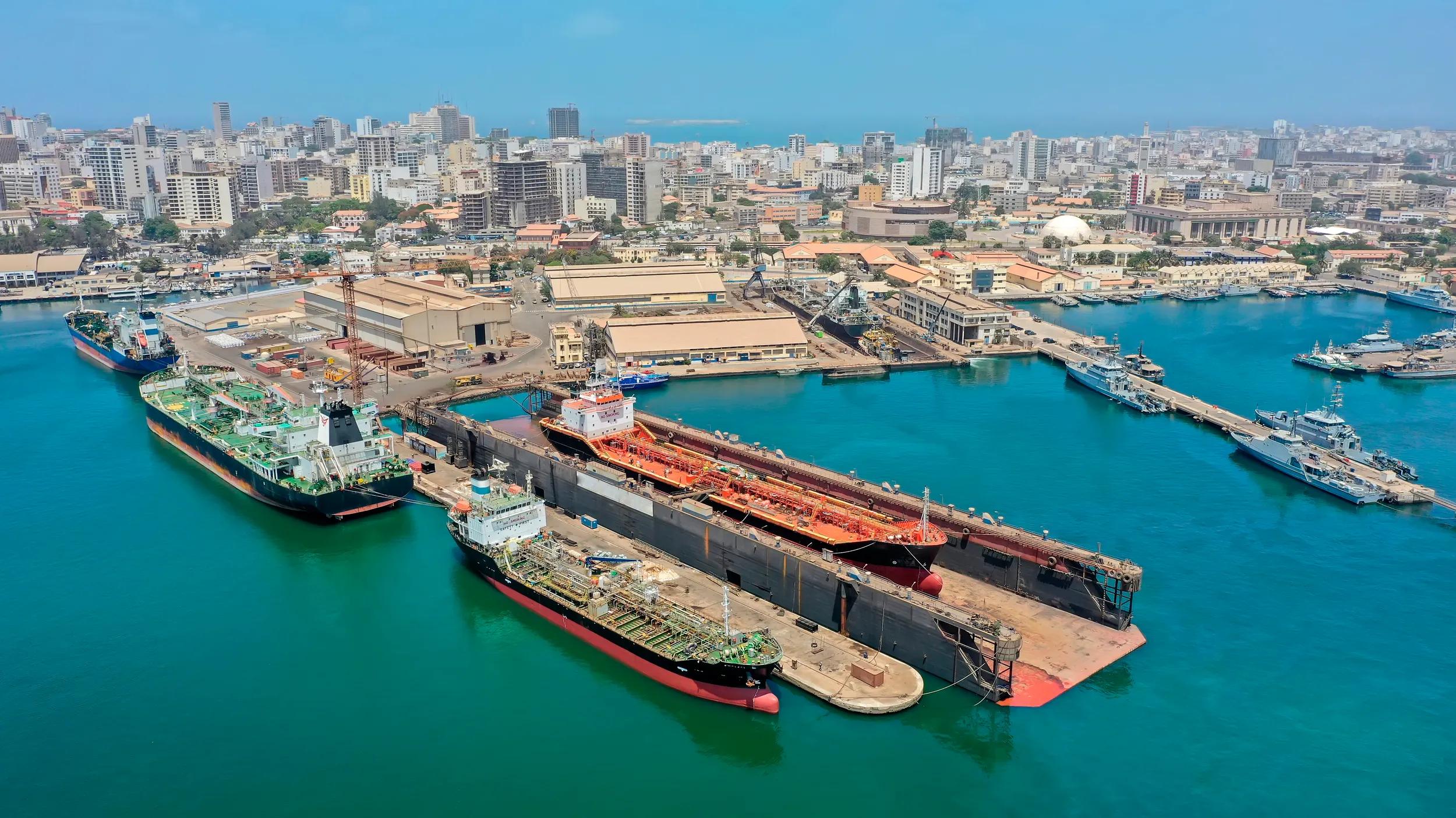 Damen starts repair activities in Dakar top