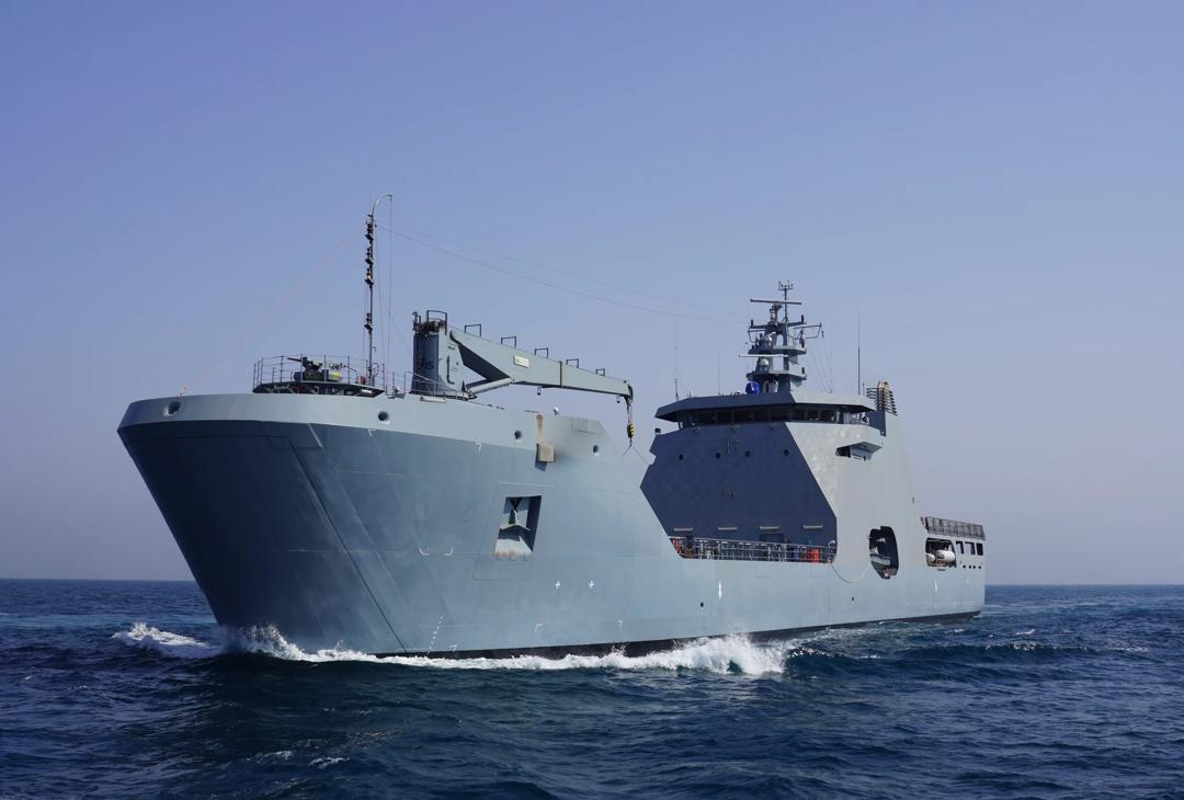 Landing-Ship-Transport-LST-100