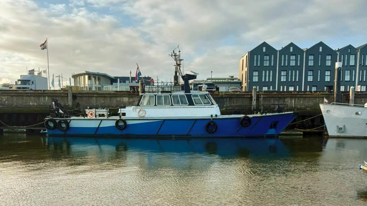 used multipurpose survey and crew tender vessel (2)