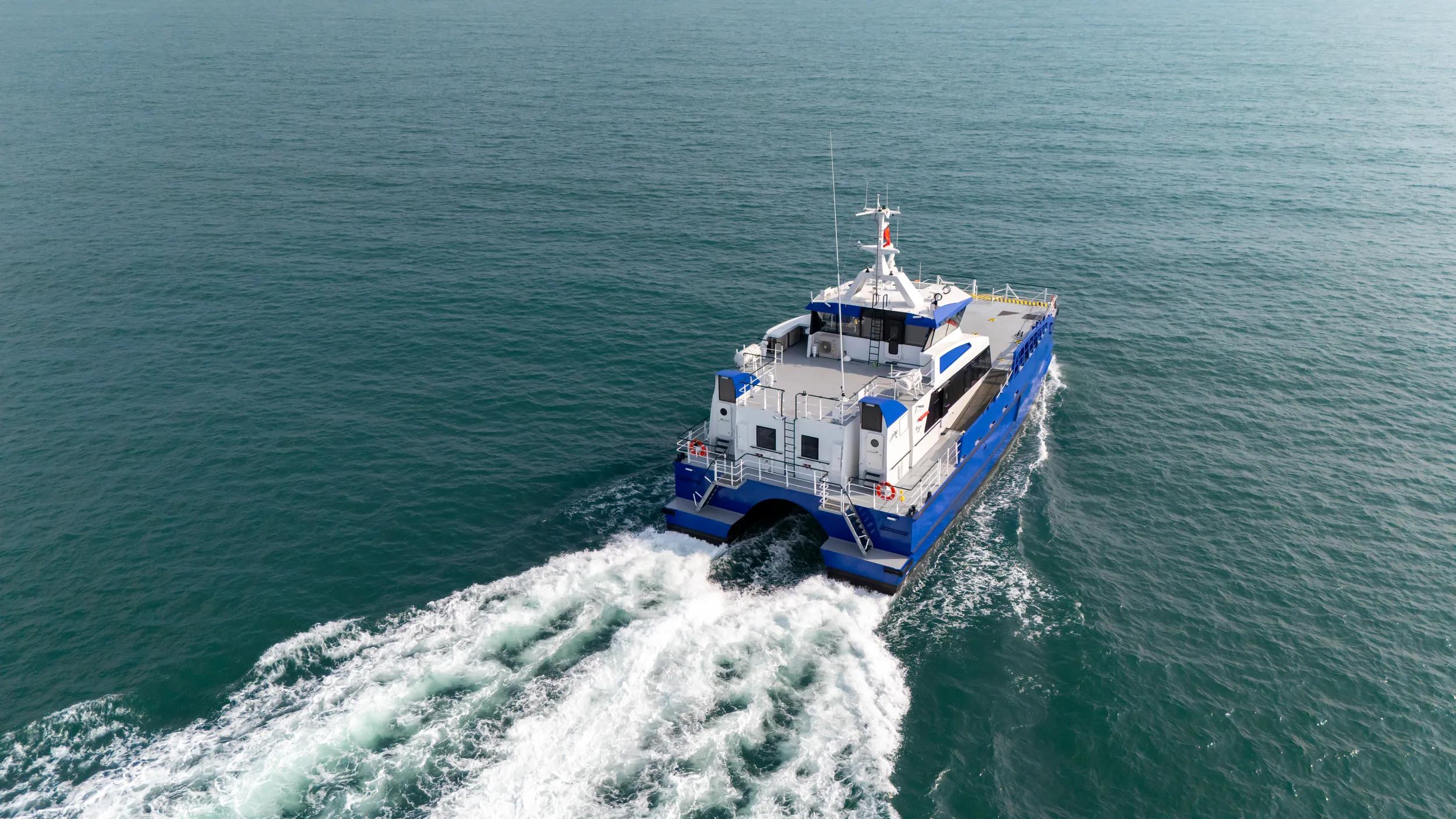 fcs 2710 crewboat aqua victor (3)