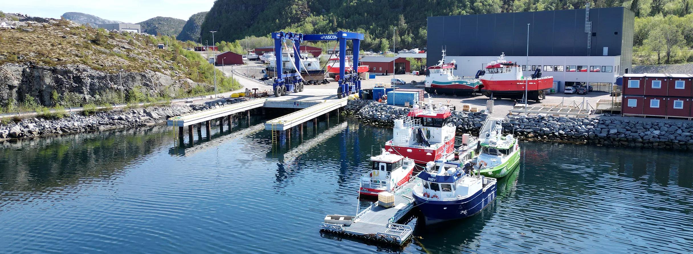 Damen Folla kicks off joint venture with new AQSV design top