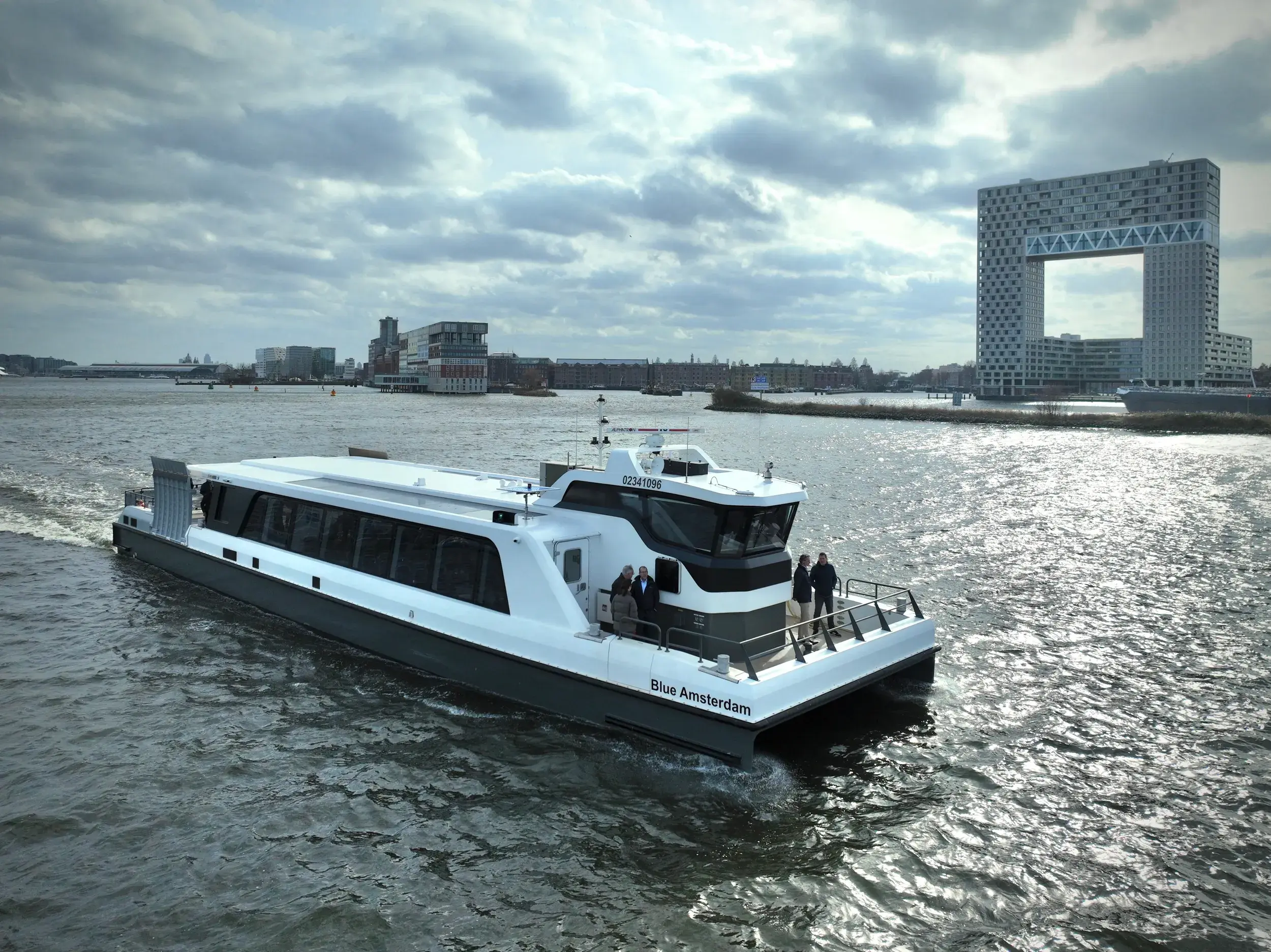 Damen unveils first fully electric ferry Waterbus 2907 Electric 1