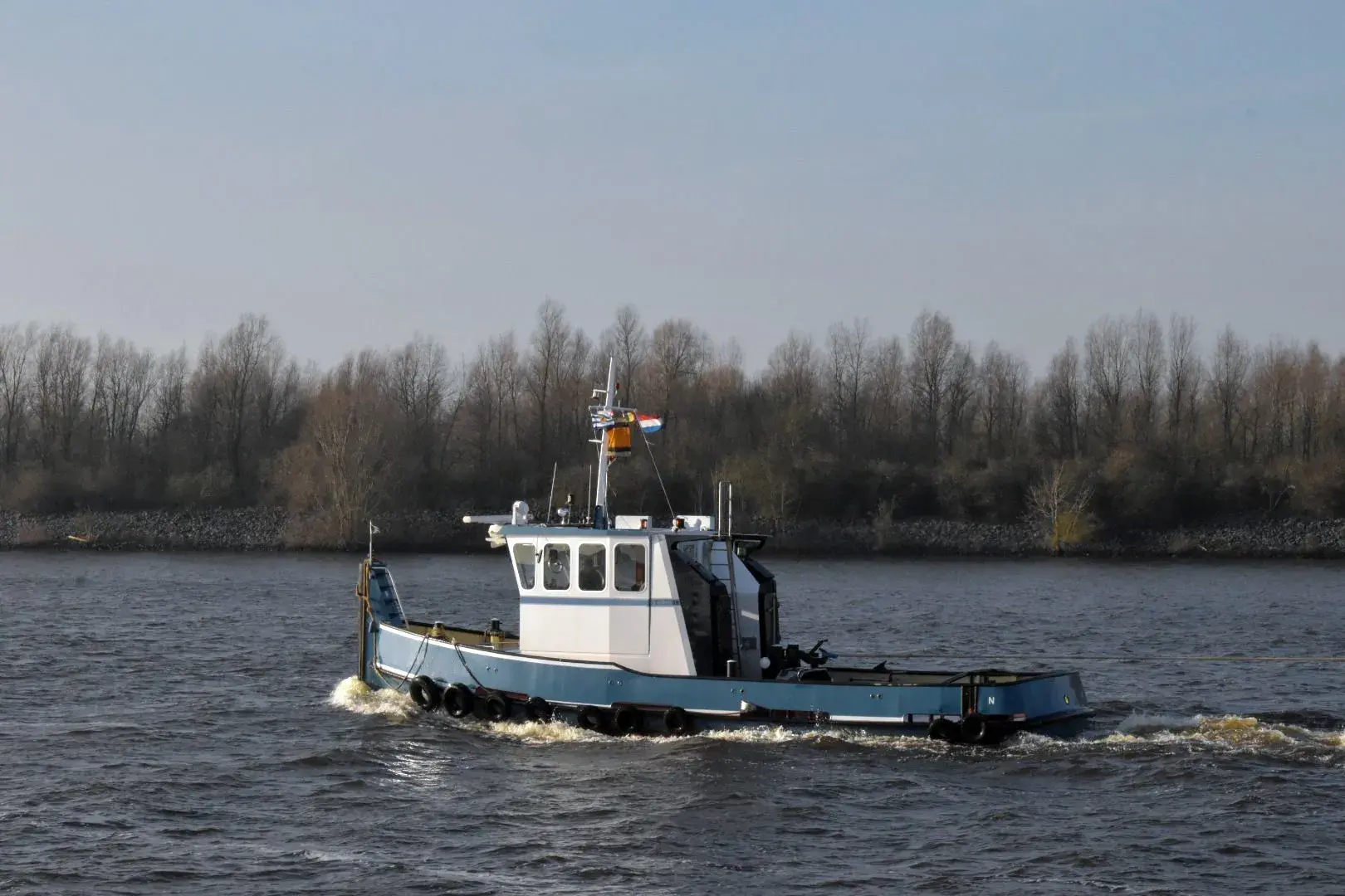 Used tug-pusher