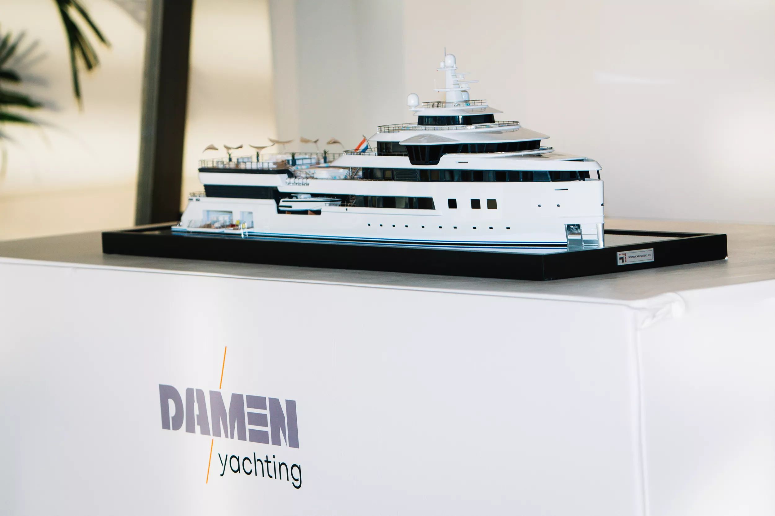 Scale model of an Explorer