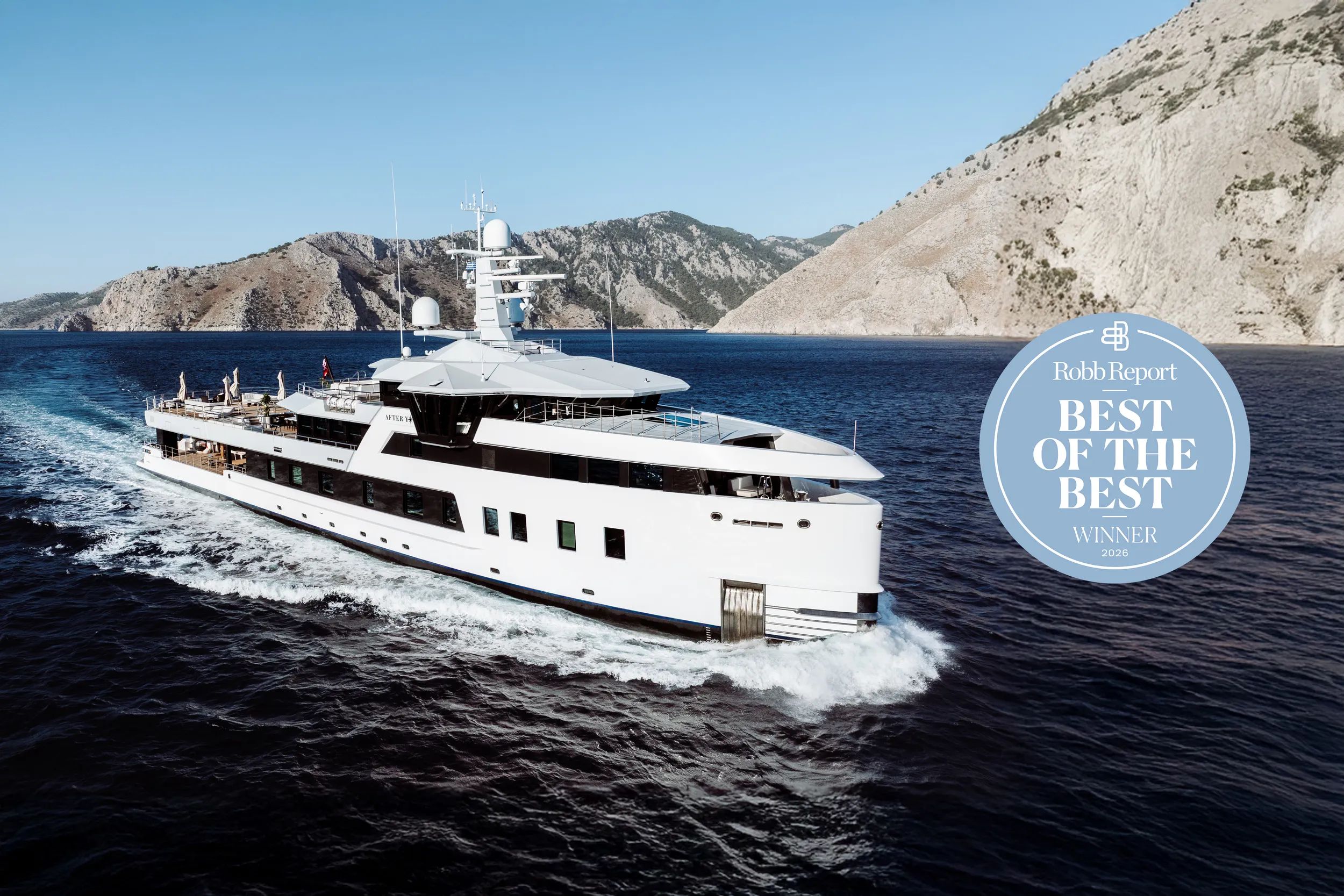 Xplorer 60 AFTER YOU Wins Robb Report Best Explorer Yacht Award 