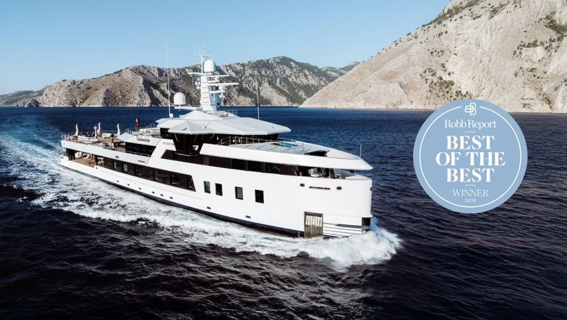 Xplorer 60 AFTER YOU Wins Robb Report Best Explorer Yacht Award 