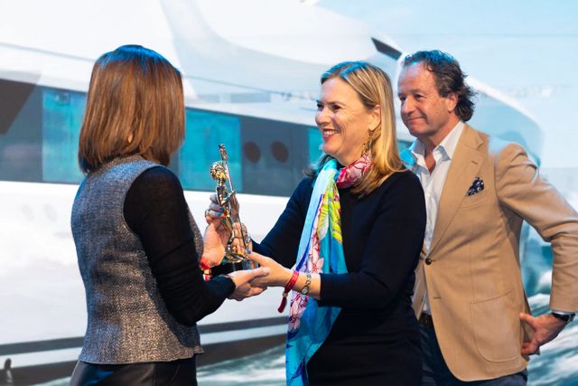 PINK SHADOW winner at the BOAT Design & Innovation Awards