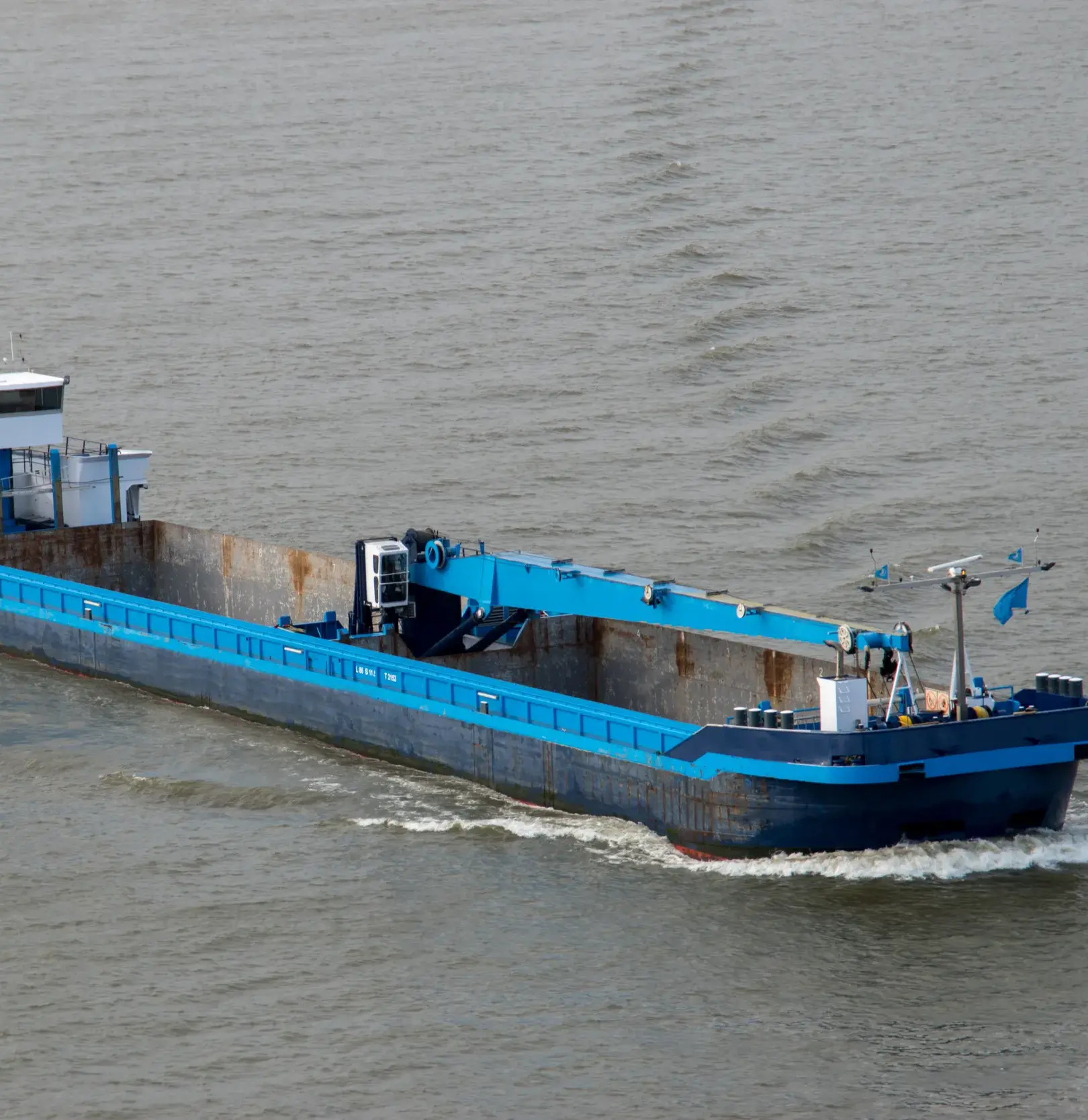 Used Inland Container Barge for sale 07633 (3)