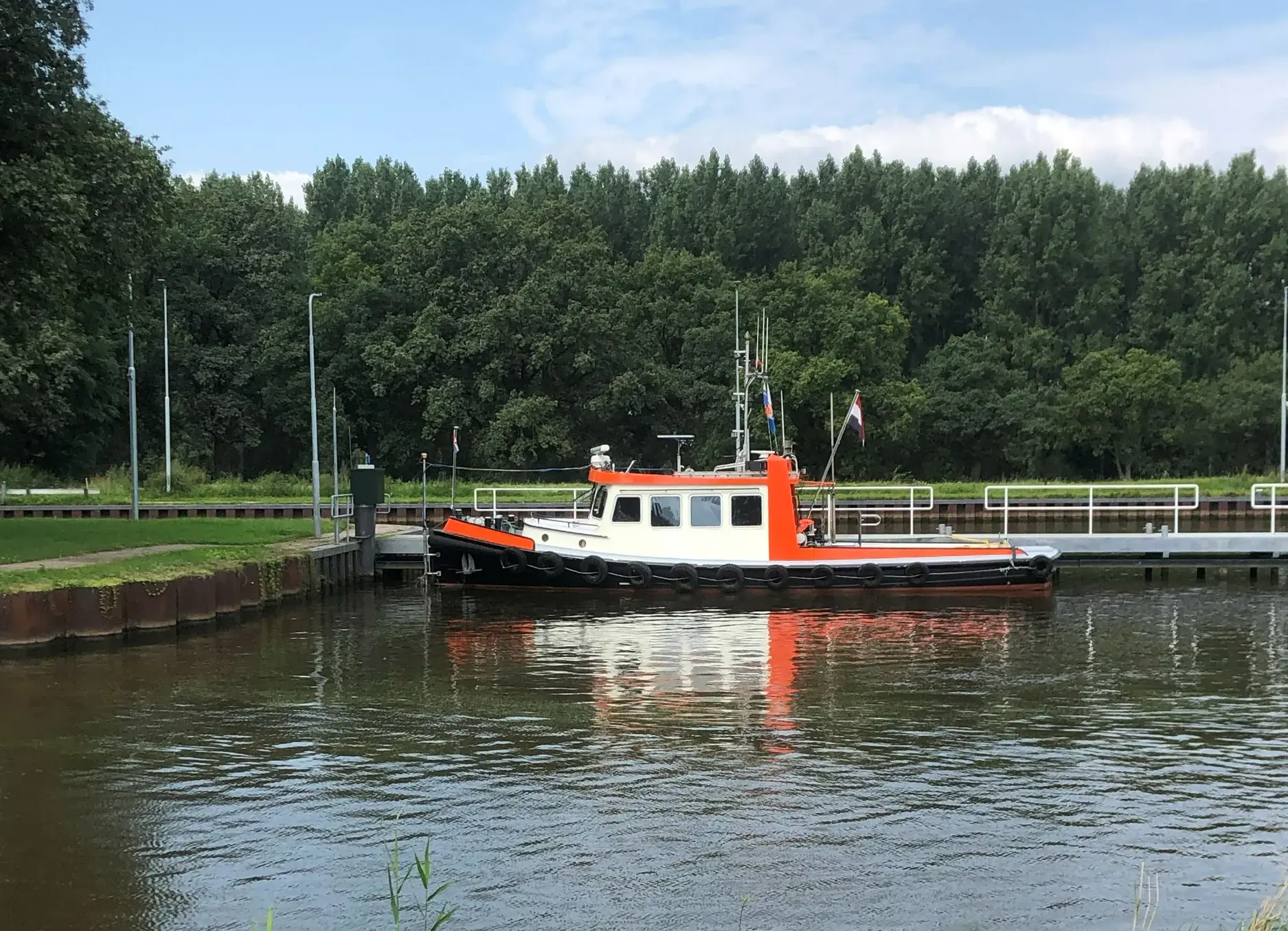 Used tug – survey vessel