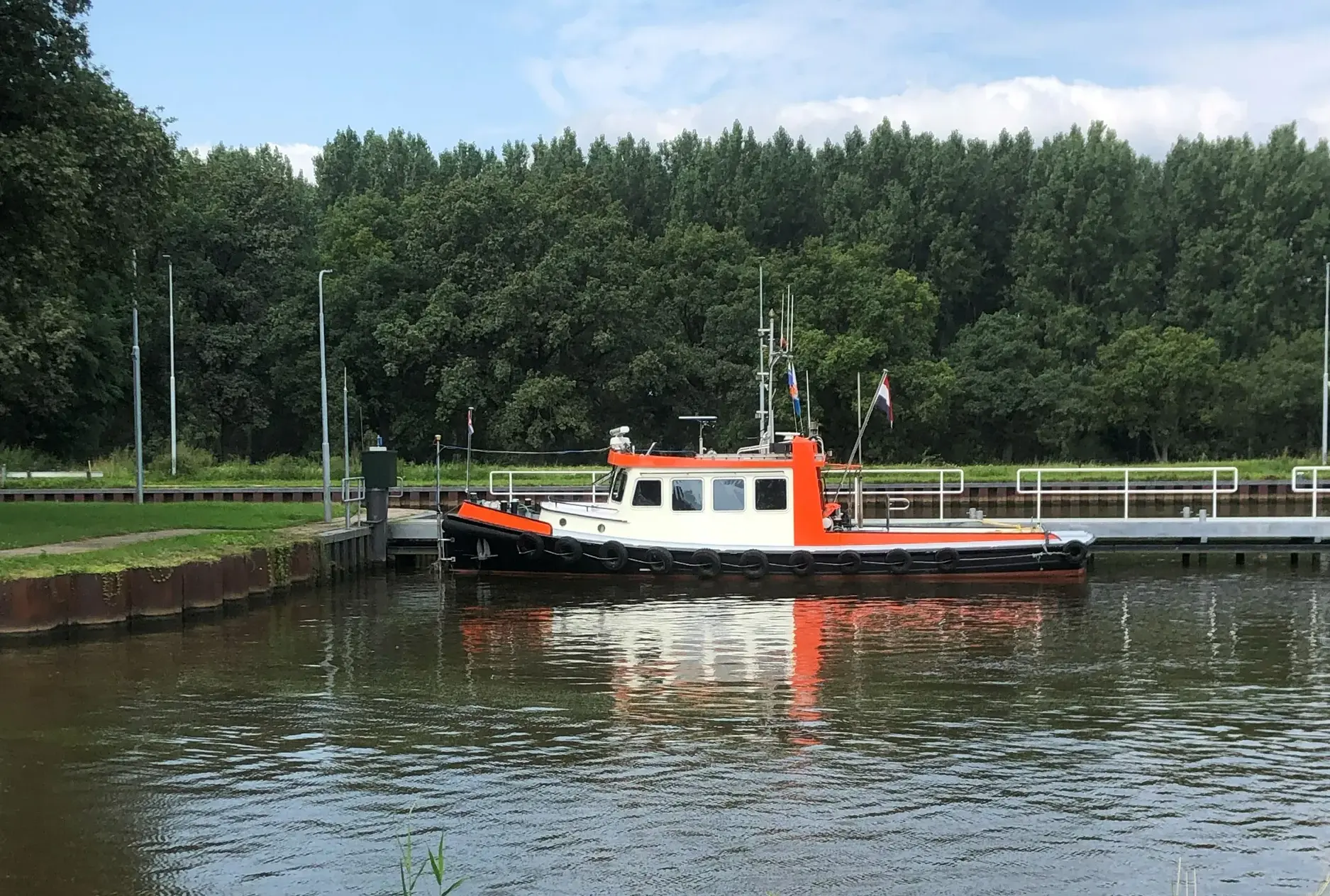 used tugboat 07834 (1)