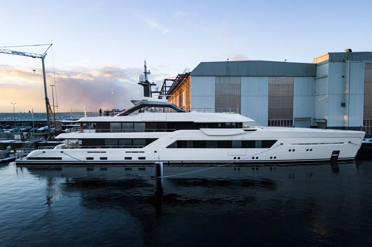 SATEMI Amels 60 yacht