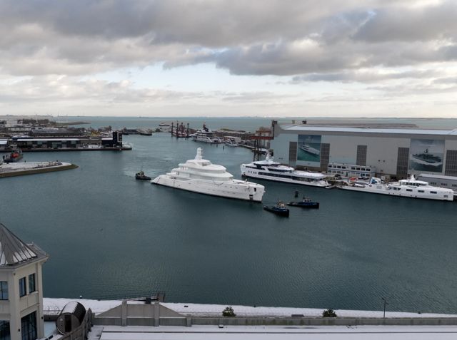 Damen Yachting proudly marks the first hull arrival of 2026 in Vlissingen, the Netherlands, with the latest Amels 80. 