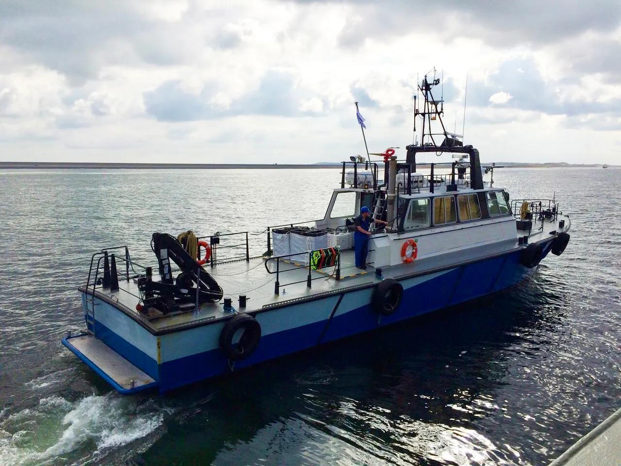 used multipurpose survey and crew tender vessel (3)