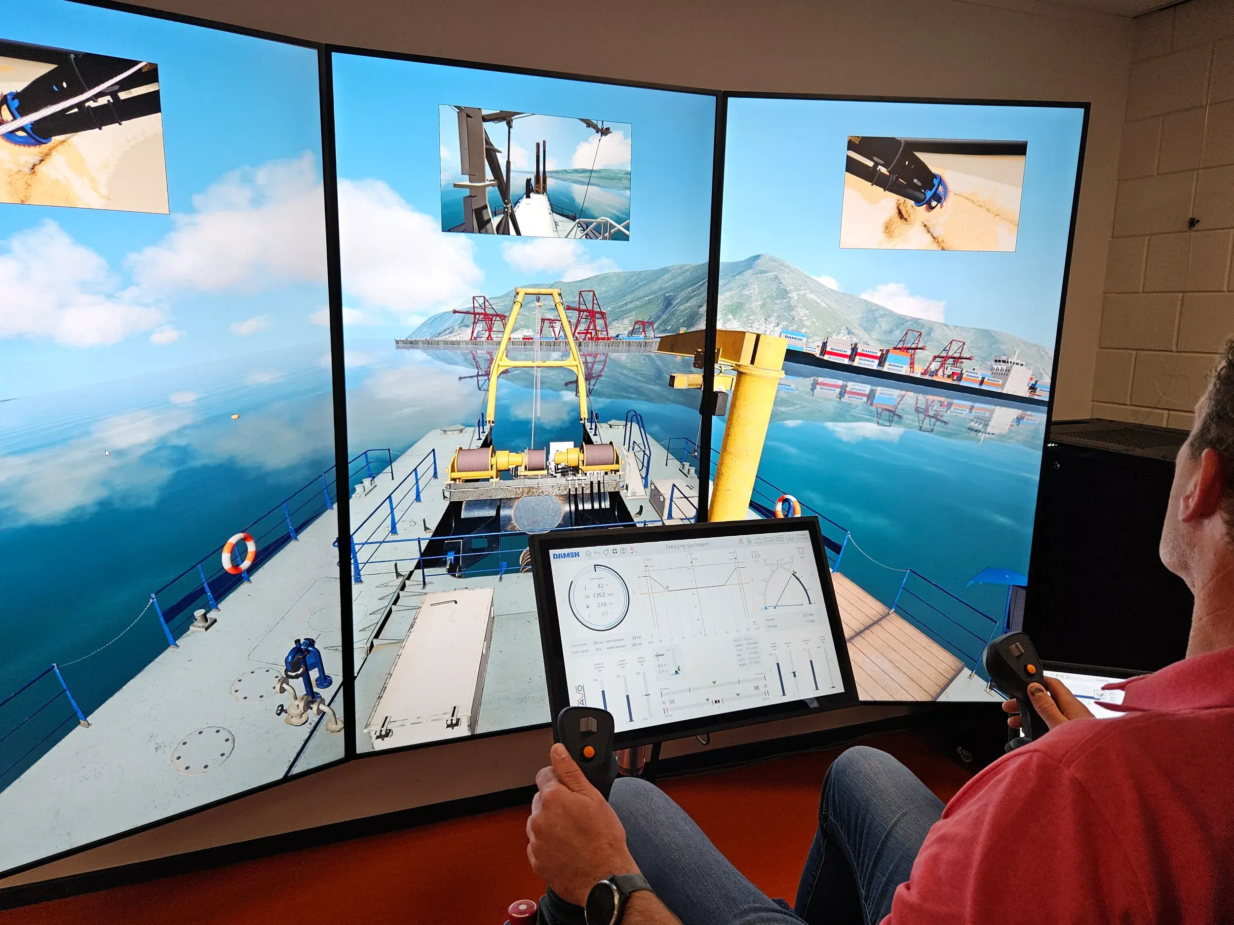 CSD Training Simulator - a highly realistic dredge simulator 1