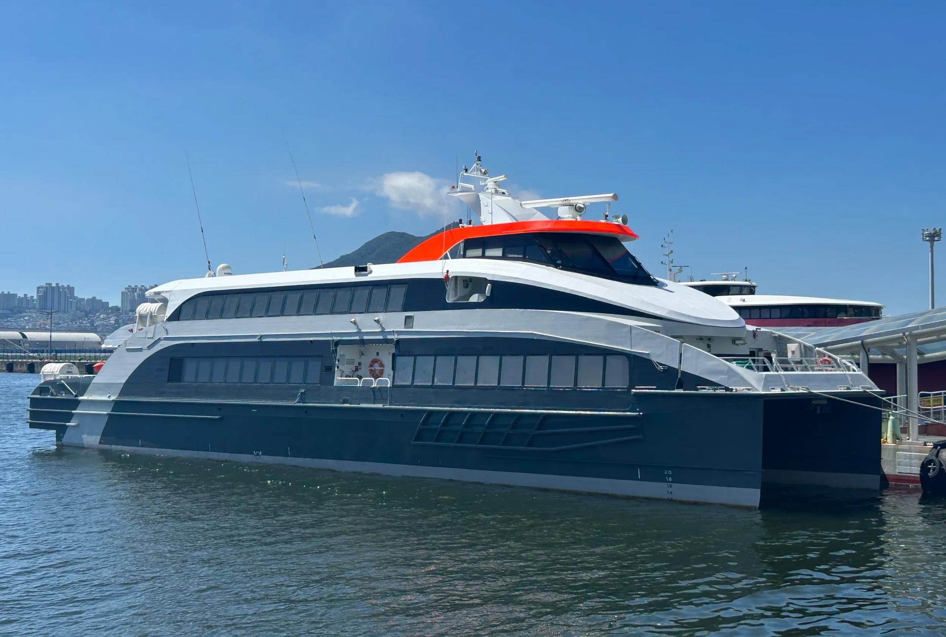 damen fast ferry 4010 jet (1)