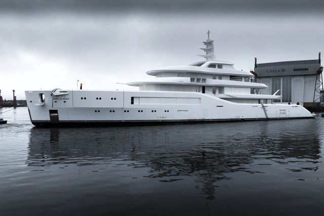 Arrival of the Amels 8001 in Vlissingen