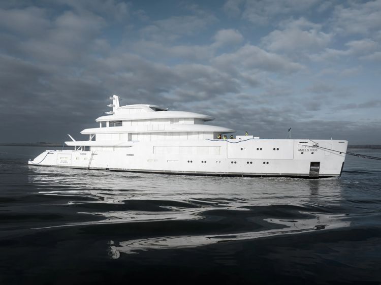 Third Amels 80 hull